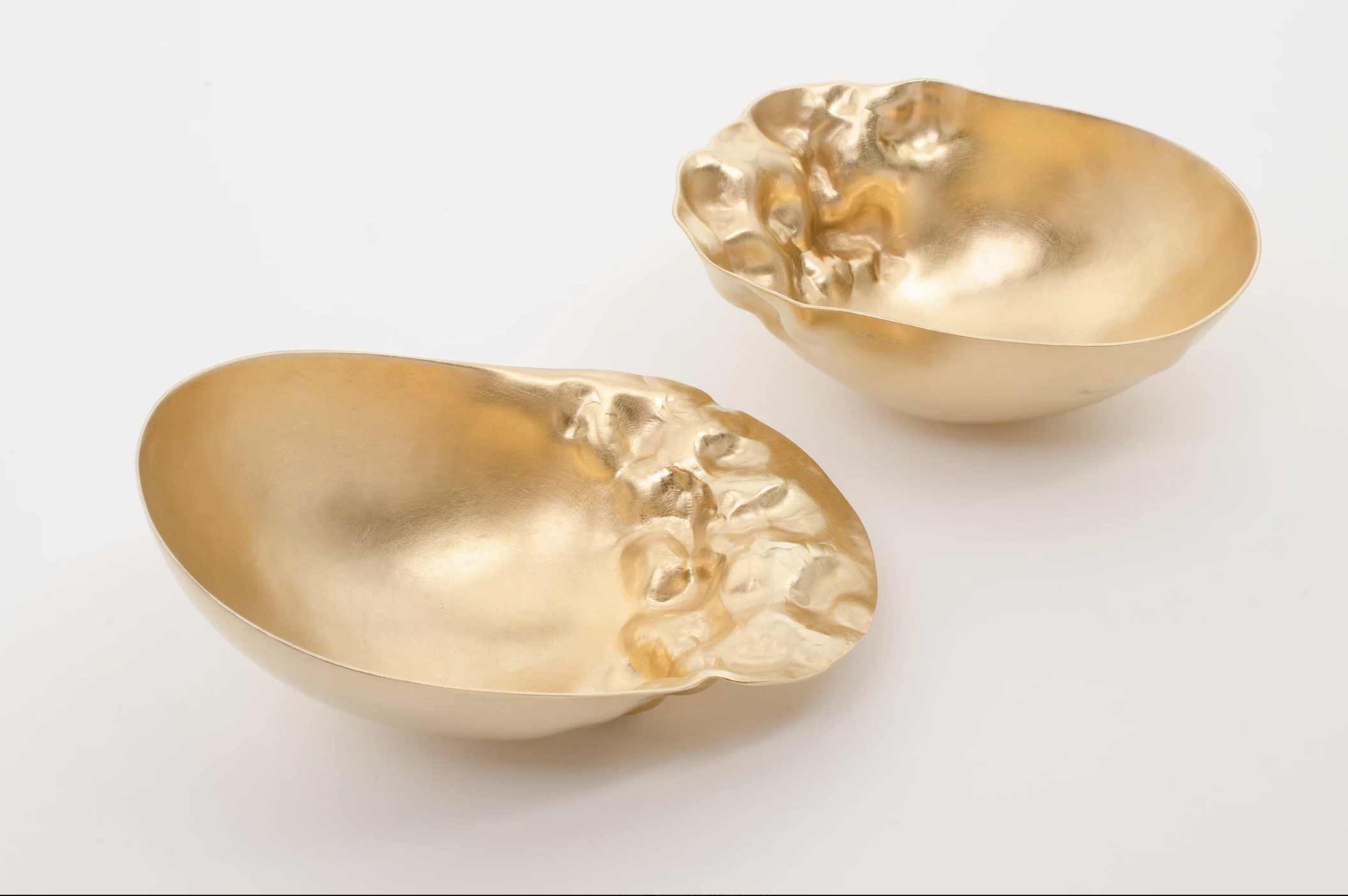 Timeless Gestures: Bezalel Artists in Dialogue with Alberto Di Castro Jewels and Judaica