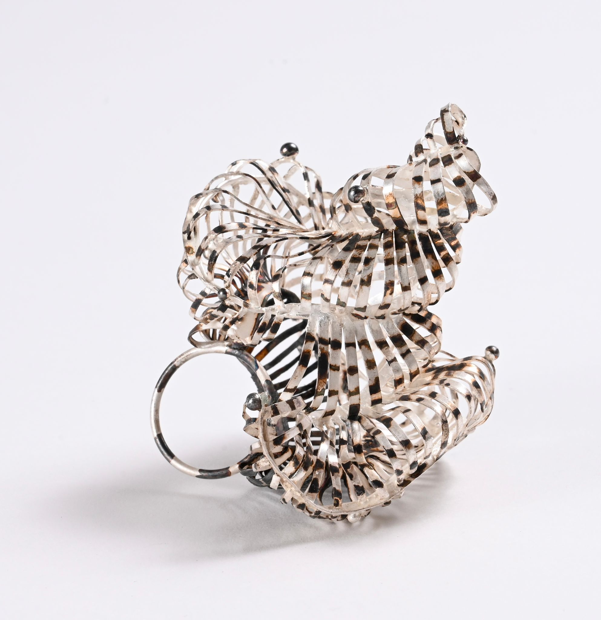 Sculptural silver ring by Yasmin Zehavi